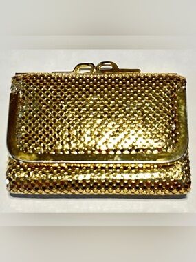 Vintage Y2K Victory Gold Mesh Wallet Bi-Fold Snap Closure Evening Party RETRO